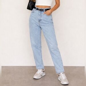 Frame Denim Woman's Relaxed Light Wash Jeans Size 28